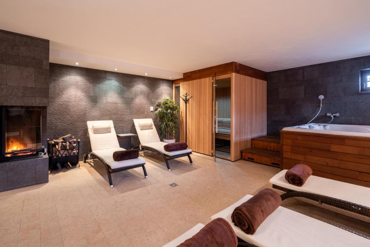 Wellness Drevenica Zuberec, 3 Apartmany, 2 Studia, Tatranske Stity Z Terasy エクステリア 写真