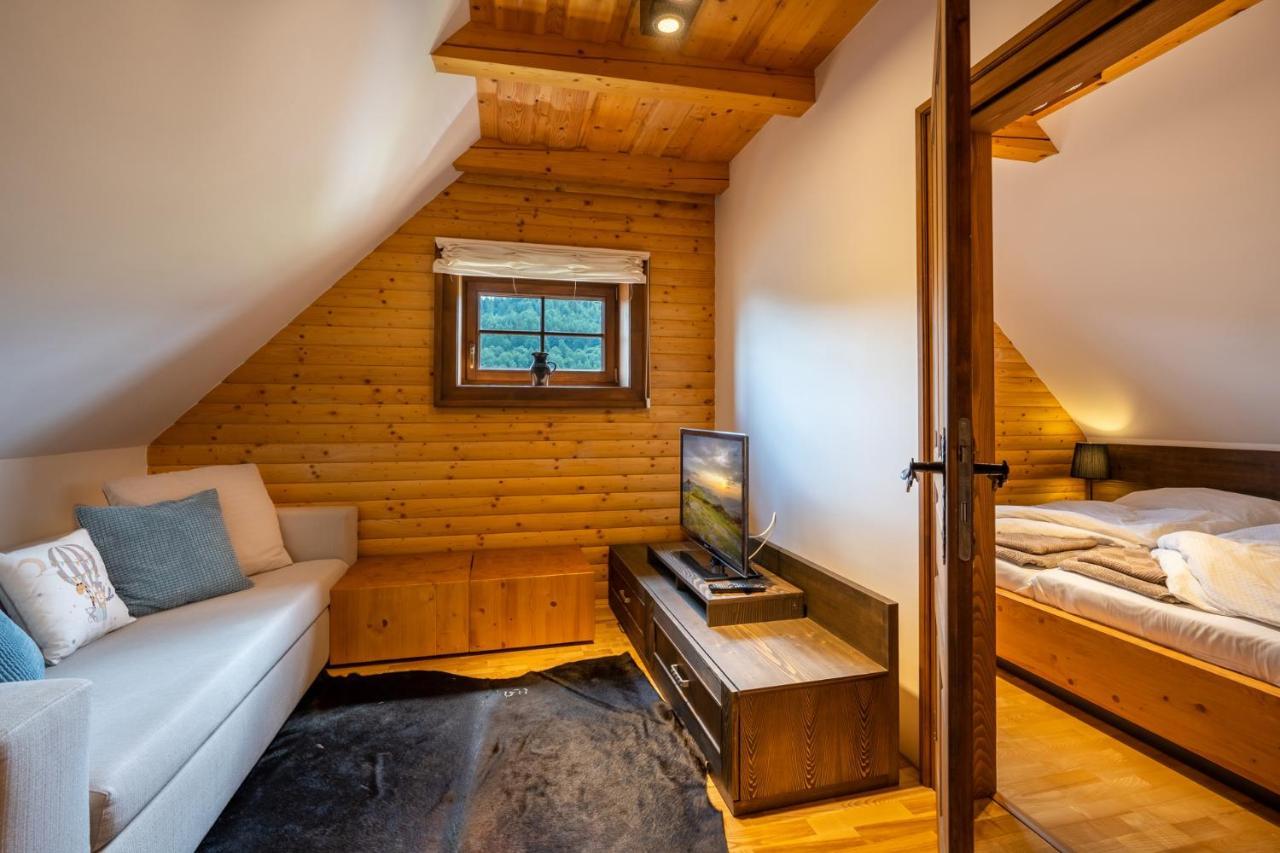 Wellness Drevenica Zuberec, 3 Apartmany, 2 Studia, Tatranske Stity Z Terasy エクステリア 写真